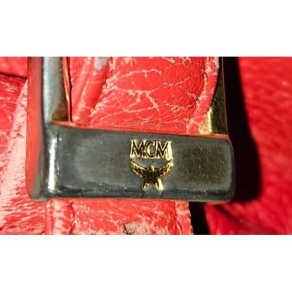 MCM vintage red leather backpack with gold hardware - Picture 9 of 16